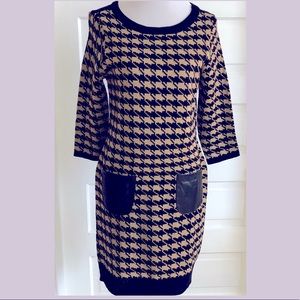 NWT Black & Beige Houndstooth Check 3/4 Sleeve Sweater Dress, Sz M